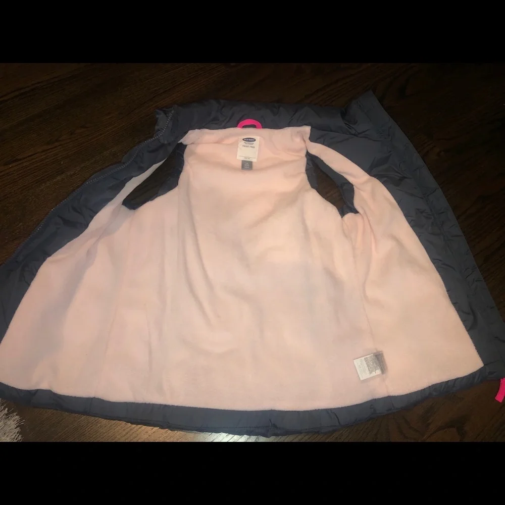 Old navy fleece lined vest youth large  10-12